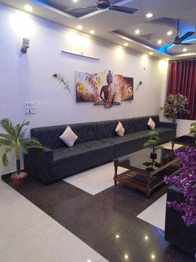 Hotel The Ideal Kushinagar Екстер'єр фото
