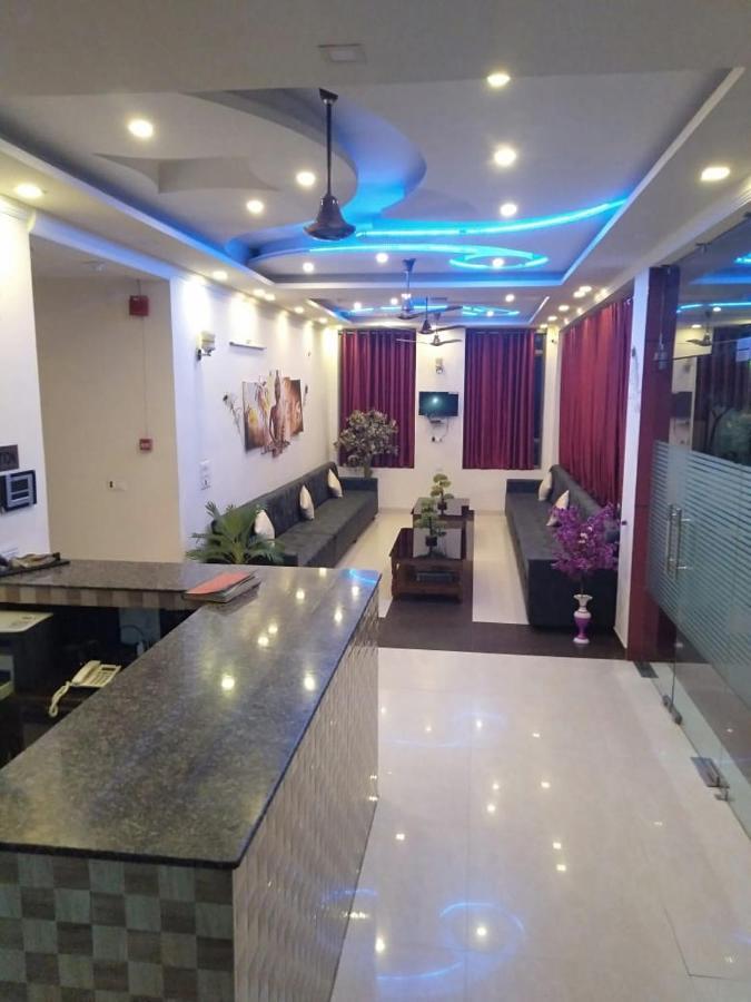 Hotel The Ideal Kushinagar Екстер'єр фото